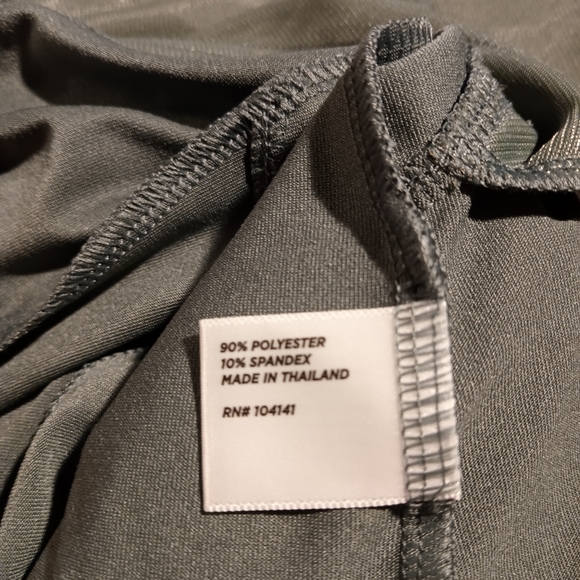 Dress - Picture 8 of 8